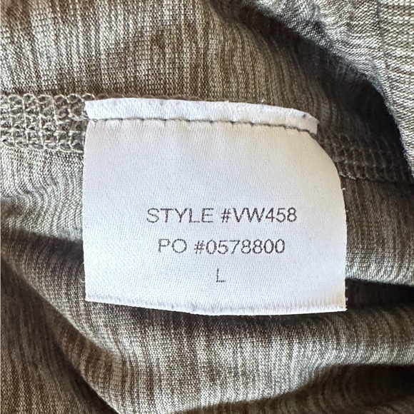 VUORI Lux At Ease heathered gray sleeveless jumpsuit size Large - Picture 7 of 8